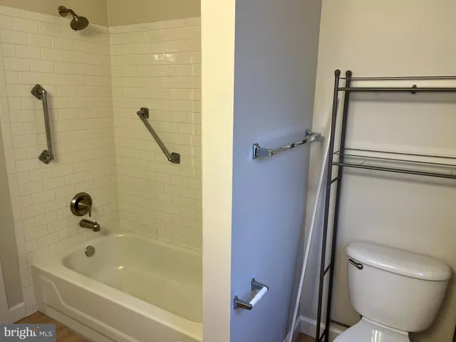 $1,800 | 83 West Laurel Avenue, Cheltenham, PA 19012