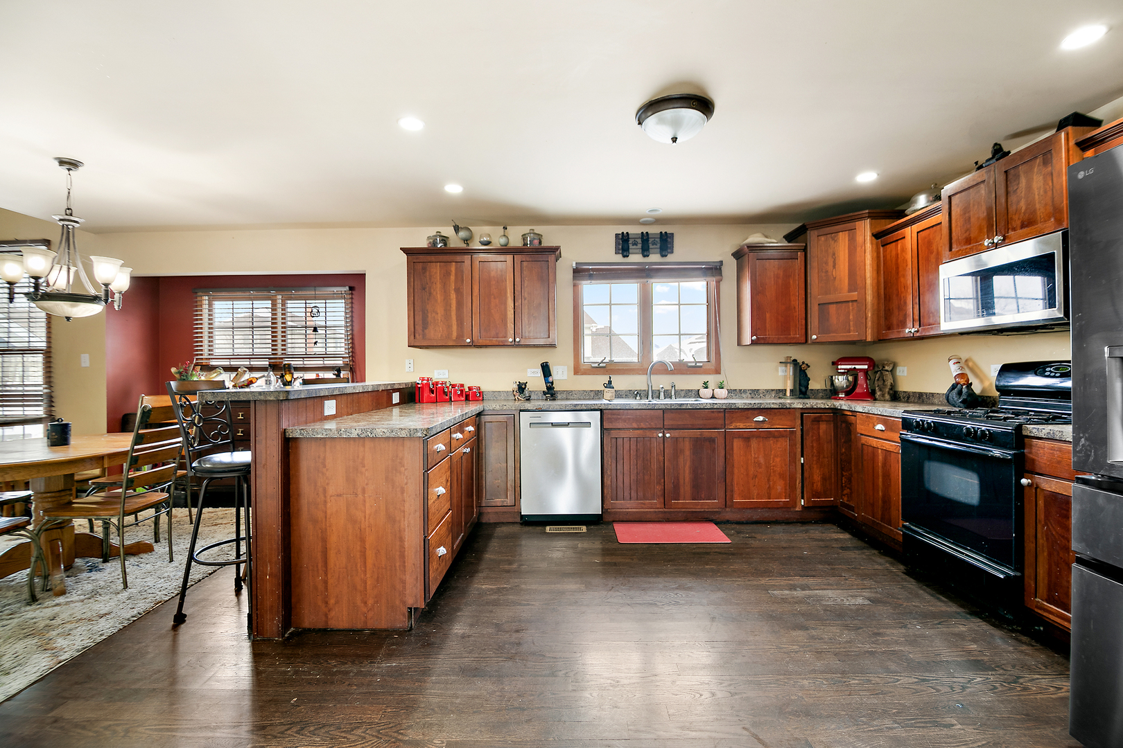 1123 Meadow Path Manteno, IL 60950 - Photo 5 of 32