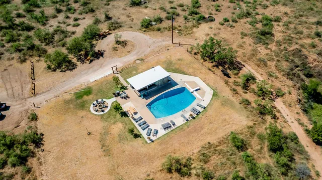 $850,000 | 396 County Road 130, Slaton, TX 79364