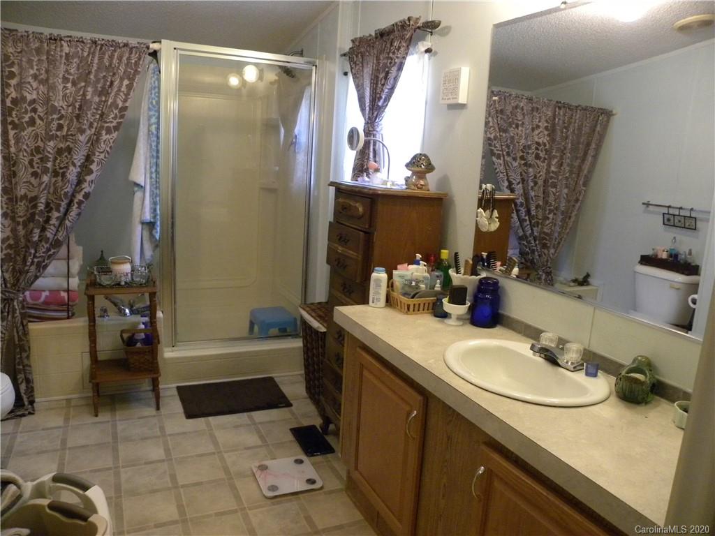 203 Signal Point Road Swannanoa, NC 28778 - Photo 11 of 17 Gallery Image 11