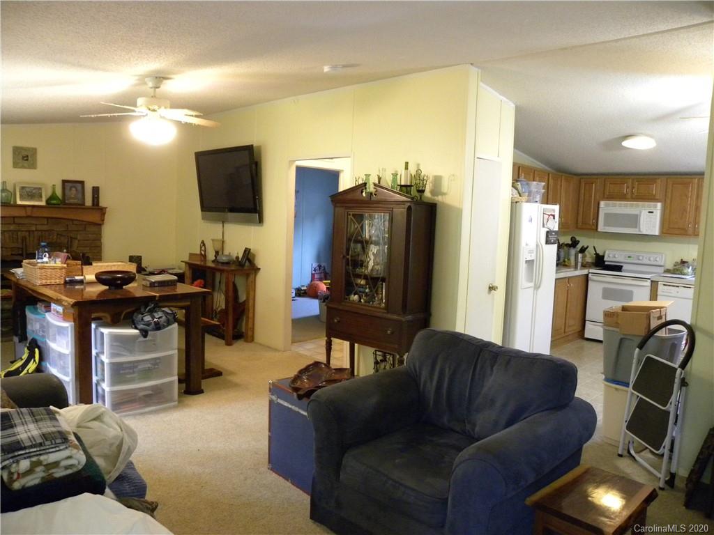203 Signal Point Road Swannanoa, NC 28778 - Photo 5 of 17 Gallery Image 5