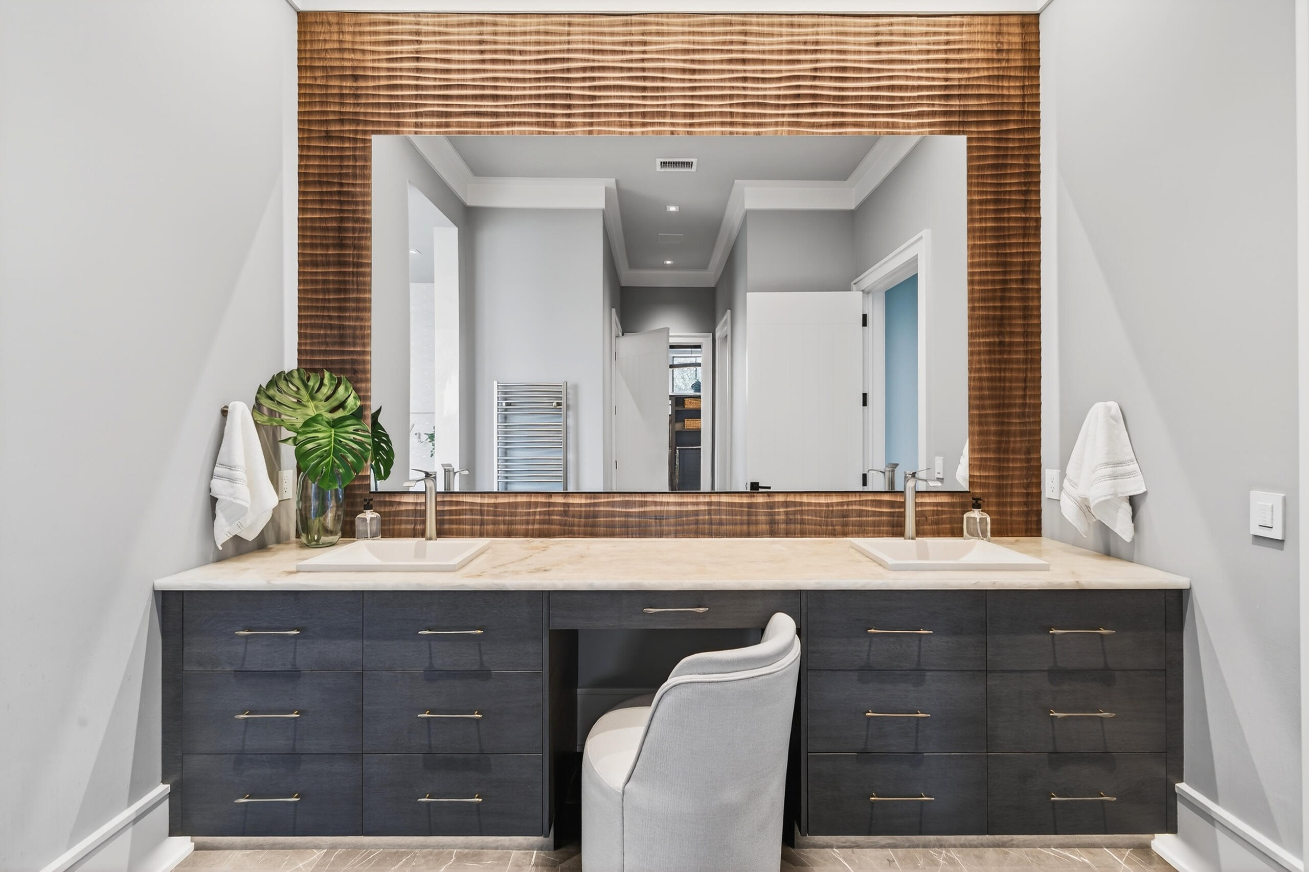 430 Fish Tale Road Charleston, SC 29492 - Photo 54 of 108 Dual Vanities