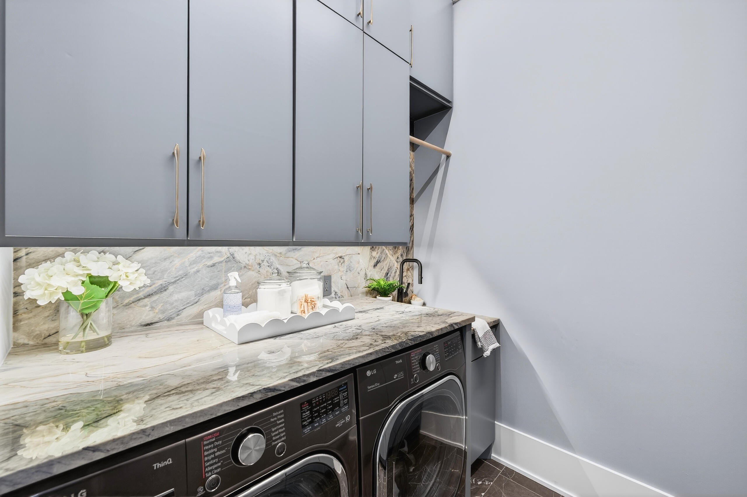 430 Fish Tale Road Charleston, SC 29492 - Photo 60 of 108 Private Laundry