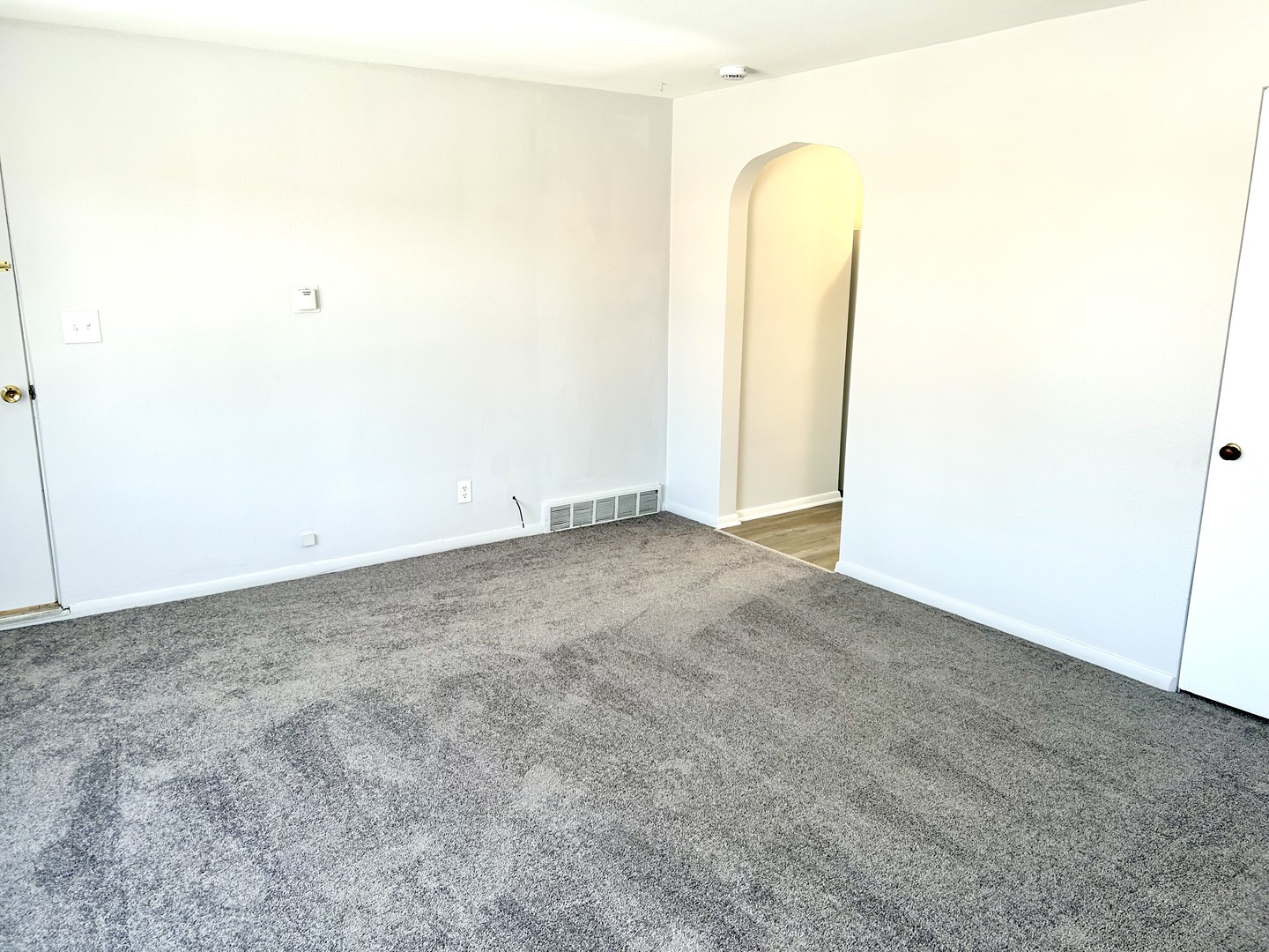 219 Osage Street, Unit 219 Wauconda, IL 60084 - Photo 8 of 11