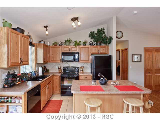 570 Pinewood Road Florissant, CO 80816 - Photo 6 of 24