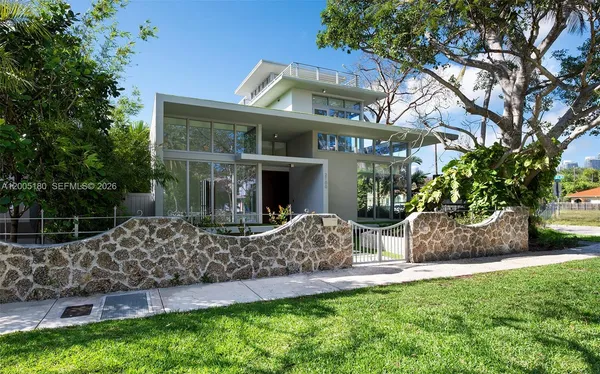 $8,900,000 | 2100 South Miami Avenue, Miami, FL 33129