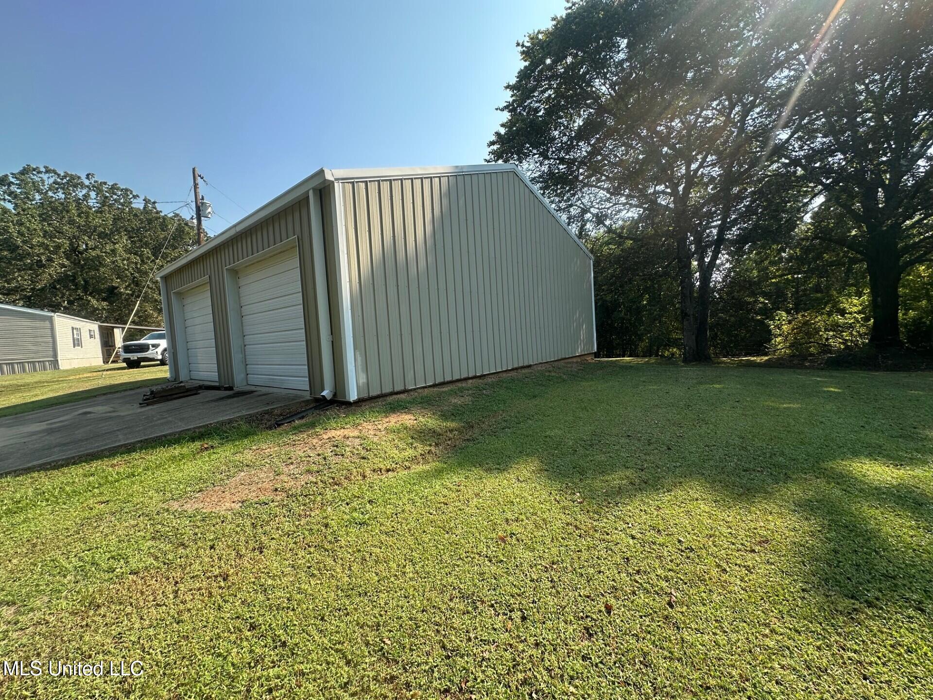 2077 Bethel Church Road Holcomb, MS 38940 - Photo 16 of 24 thumbnail_IMG_2851