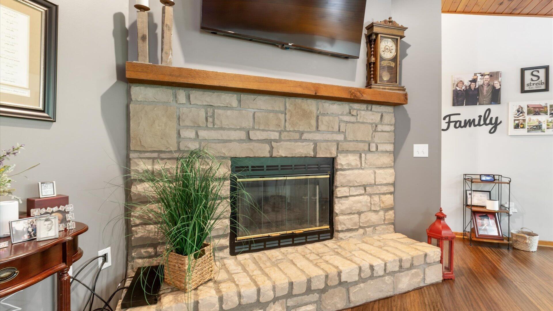 8261 York Road Southwest Pataskala, OH 43062 - Photo 8 of 40