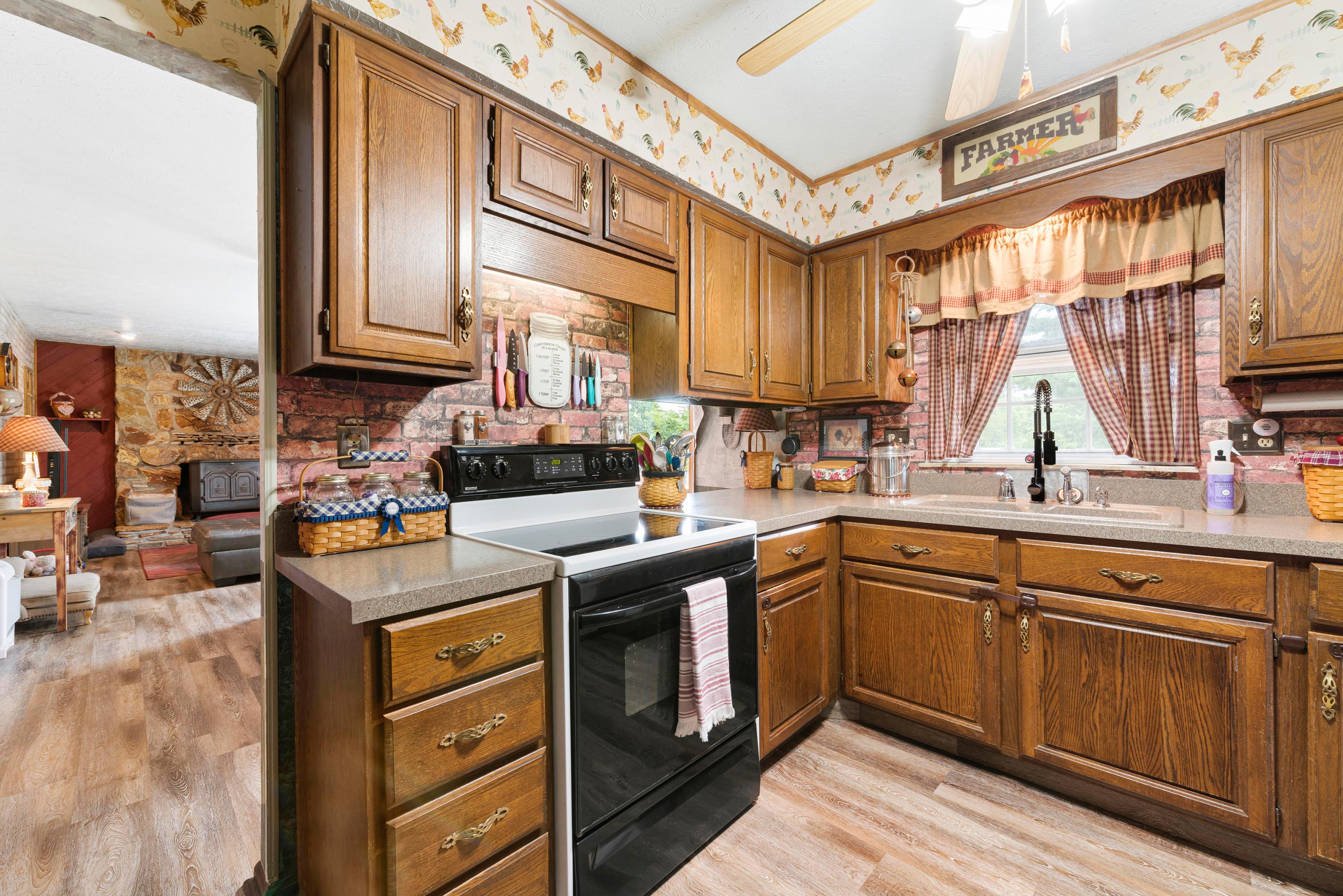 1390 Ginder Road Northwest Lancaster, OH 43130 - Photo 17 of 65 Gallery Image 17