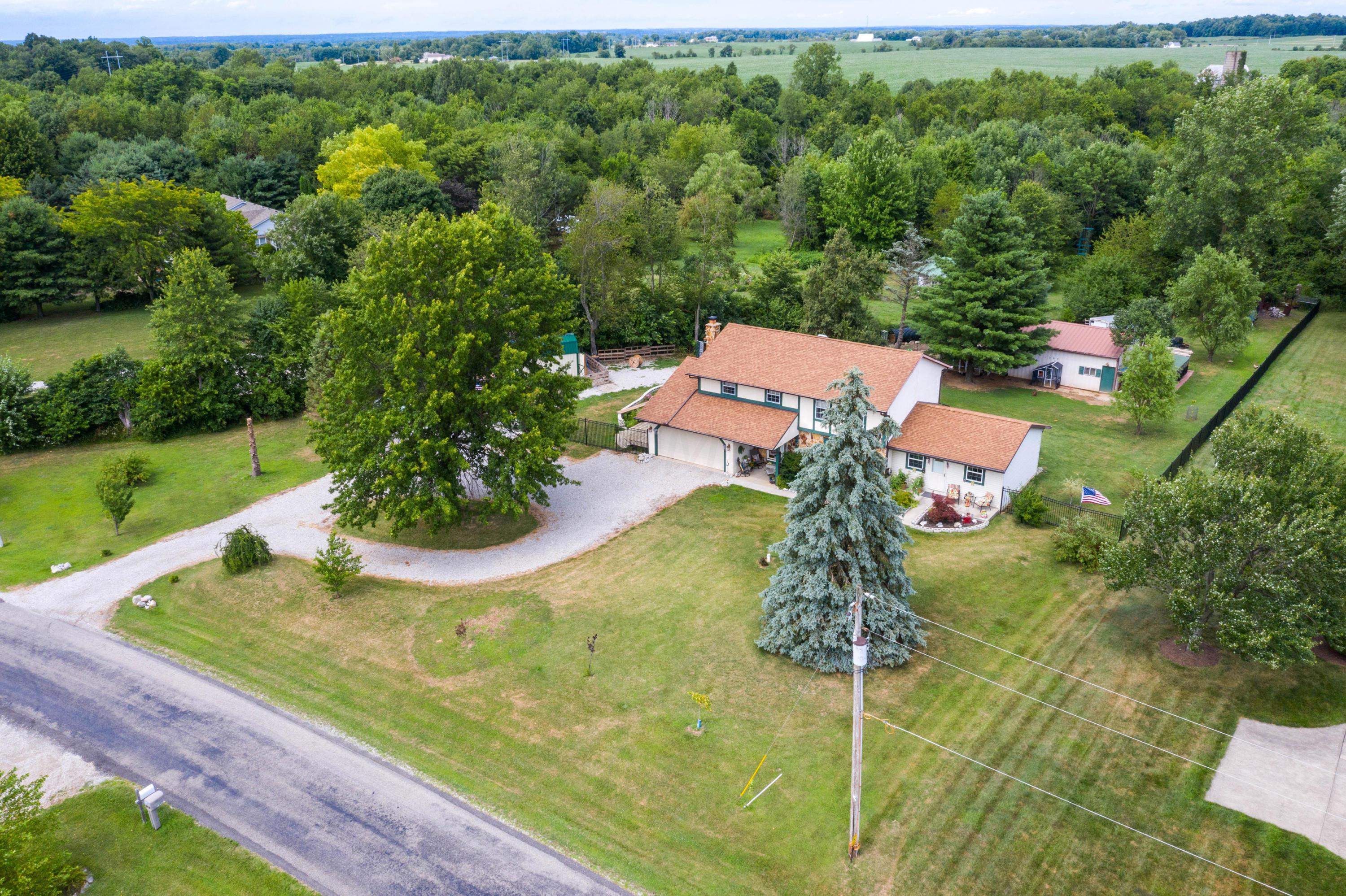 1390 Ginder Road Northwest Lancaster, OH 43130 - Photo 2 of 65 Gallery Image 2
