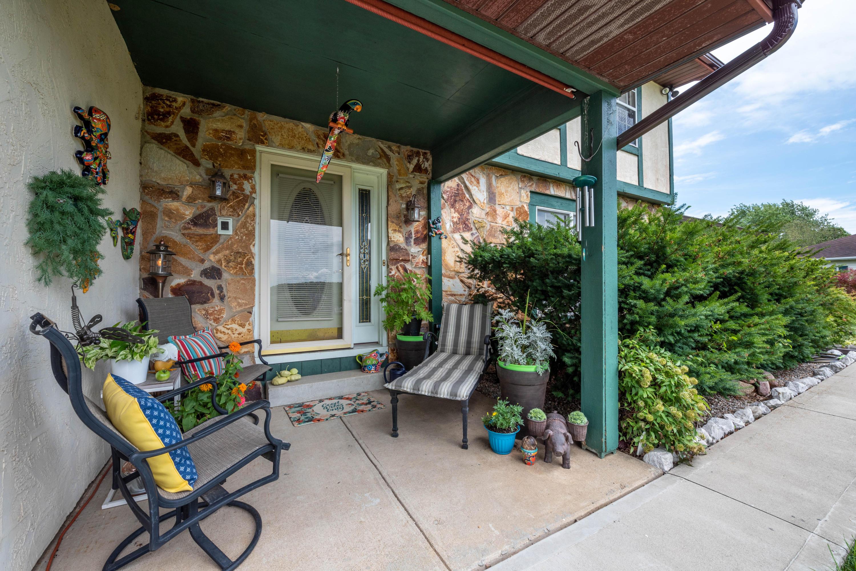 1390 Ginder Road Northwest Lancaster, OH 43130 - Photo 4 of 65 Gallery Image 4