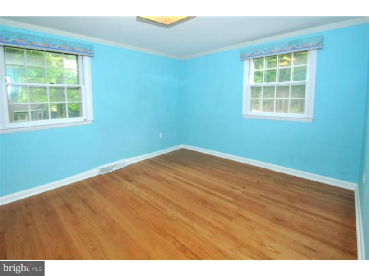 1218 Lois Road Ambler, PA 19002 - Photo 12 of 24 Gallery Image 12