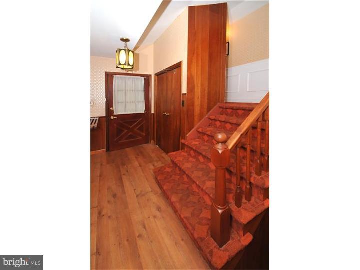 1218 Lois Road Ambler, PA 19002 - Photo 4 of 24 Gallery Image 4
