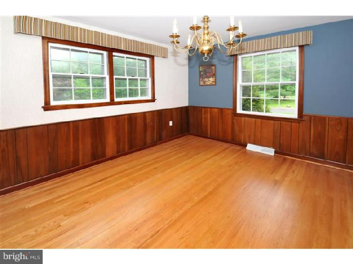 1218 Lois Road Ambler, PA 19002 - Photo 6 of 24 Gallery Image 6