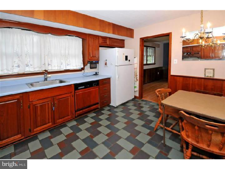 1218 Lois Road Ambler, PA 19002 - Photo 7 of 24 Gallery Image 7