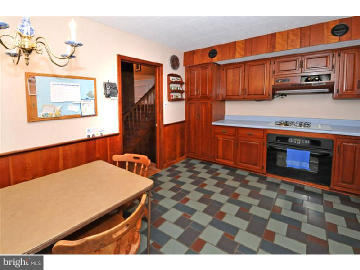 1218 Lois Road Ambler, PA 19002 - Photo 8 of 24 Gallery Image 8