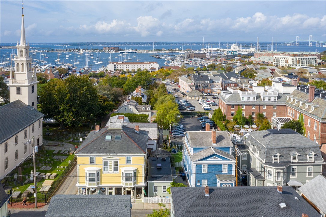 137 Spring Street, Unit 1 Newport, RI 02840 - Photo 3 of 22