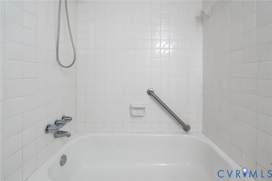 1505 Thistle Road, Unit 204 Henrico, VA 23238 - Photo 34 of 61