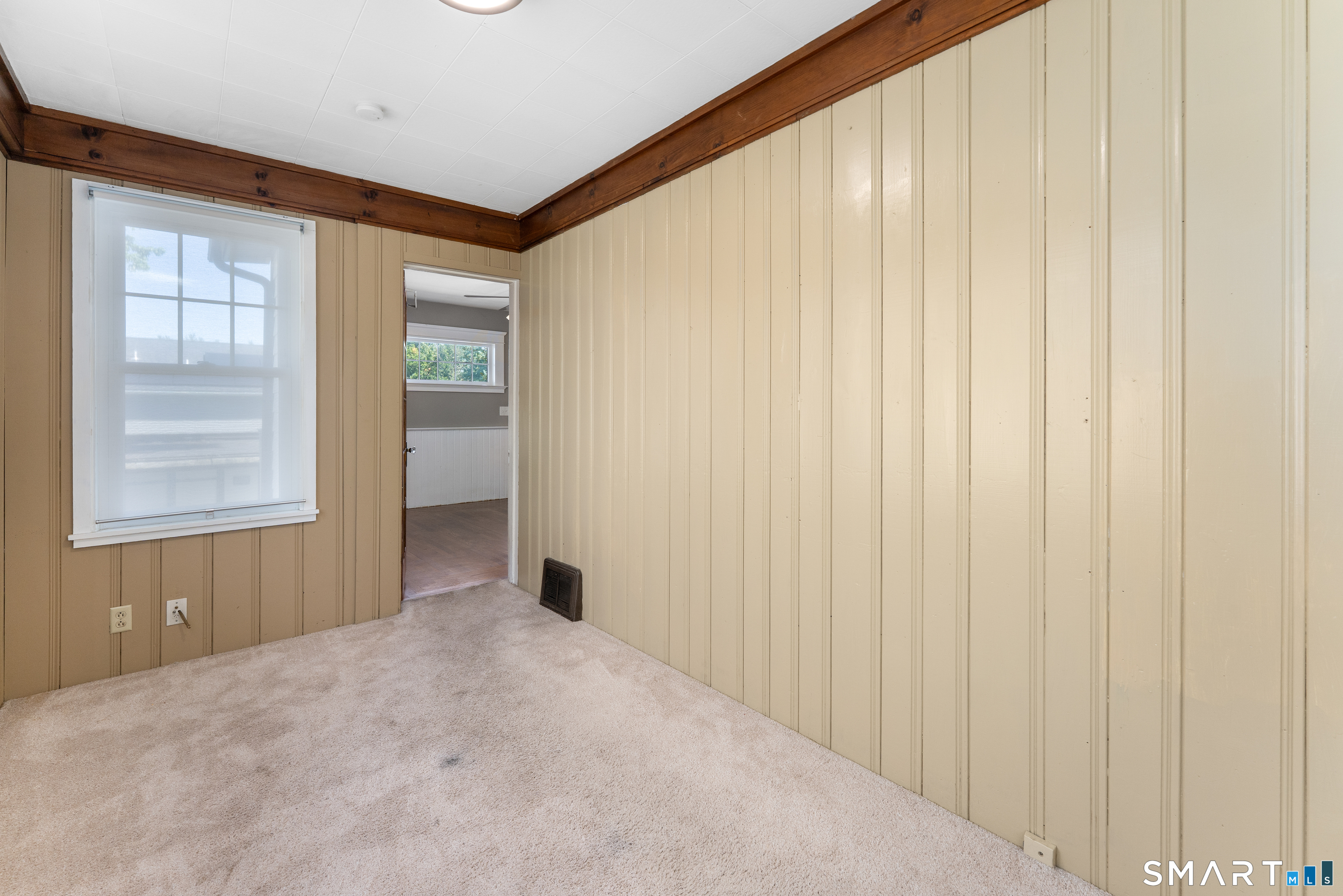 175 Augur Street Hamden, CT 06517 - Photo 18 of 38 Sunroom- so many possibilities!