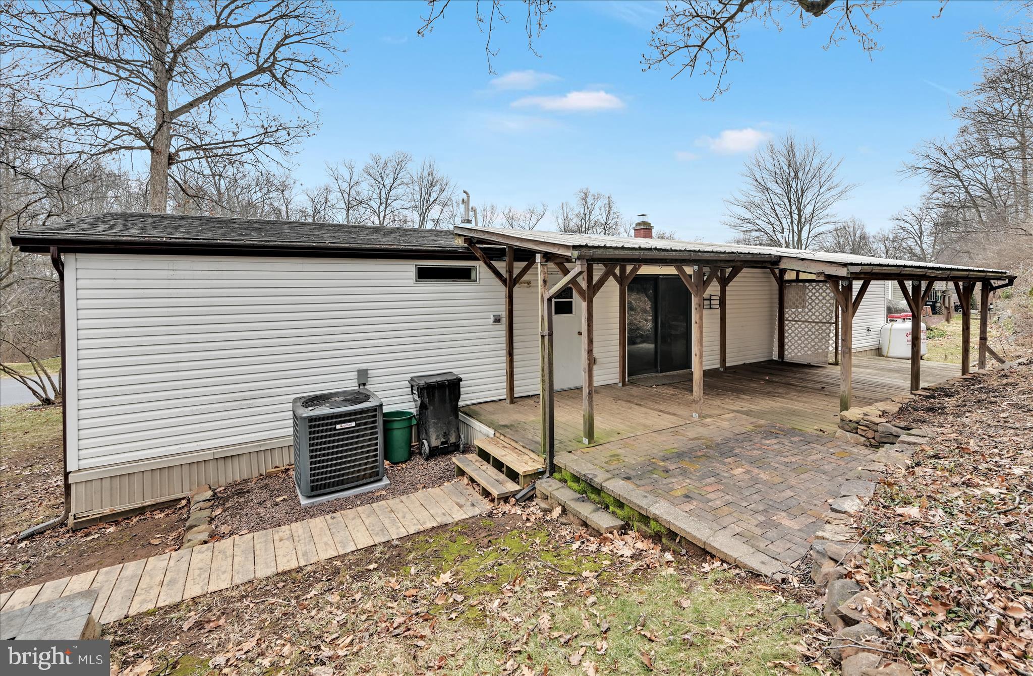139 Sun Valley Road Elizabethtown, PA 17022 - Photo 30 of 32 a view of outdoor space with seating area