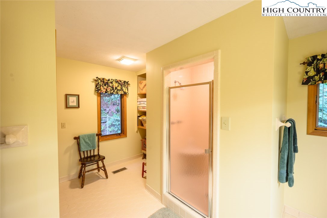 4081 Howard's Creek Road Boone, NC 28607 - Photo 16 of 44
