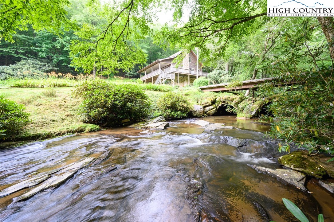 4081 Howard's Creek Road Boone, NC 28607 - Photo 30 of 44