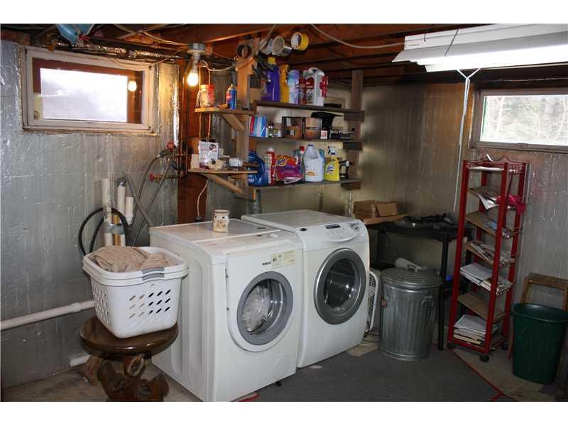 1123 Woodville Road Lincoln, ME 04457 - Photo 16 of 19 Laundry Room/Area.