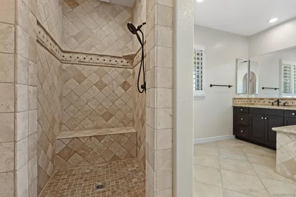 $1,349,000 | 365 Charles Swisher Court, Fallbrook, CA 92028