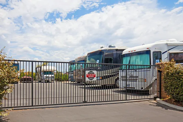 $1,349,000 | 365 Charles Swisher Court, Fallbrook, CA 92028