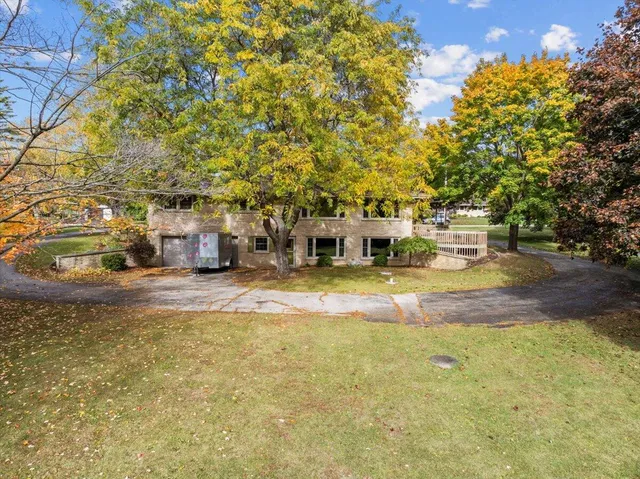 $399,900 | W7085 Hillside Drive, Scott, WI 53001