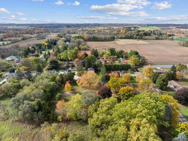 $399,900 | W7085 Hillside Drive, Scott, WI 53001