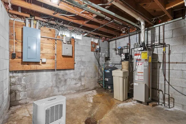 $399,900 | W7085 Hillside Drive, Scott, WI 53001