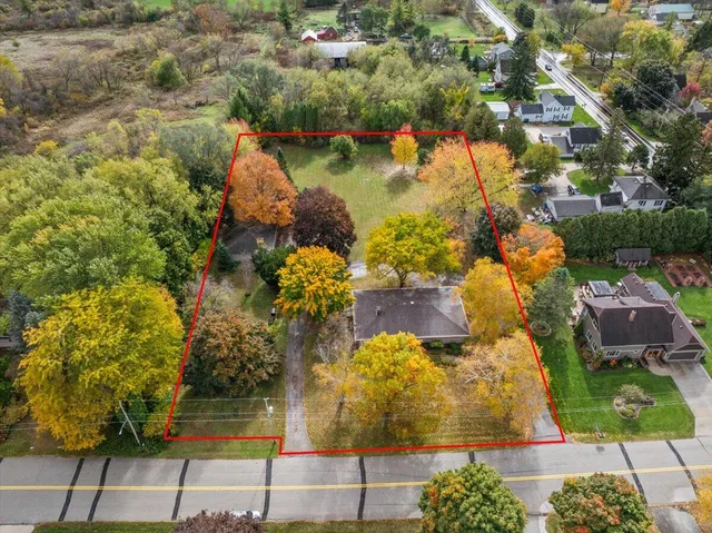 $399,900 | W7085 Hillside Drive, Scott, WI 53001