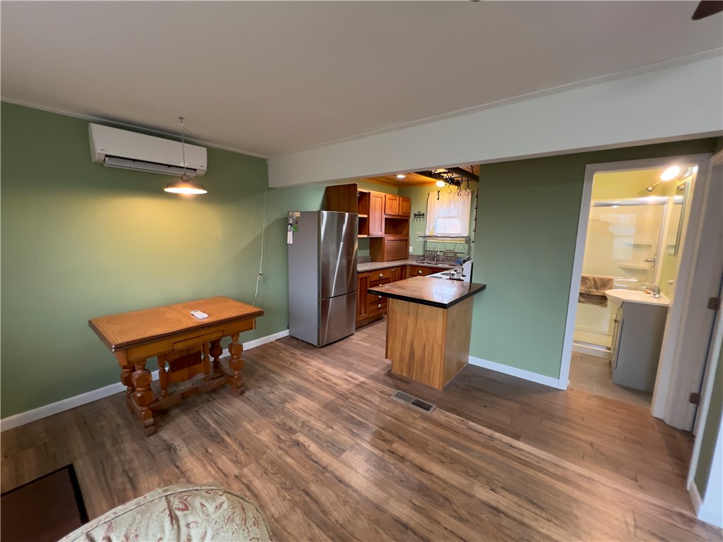 1802 Mooresfield Road South Kingstown, RI 02879 - Photo 8 of 34 Kitchen dining area.