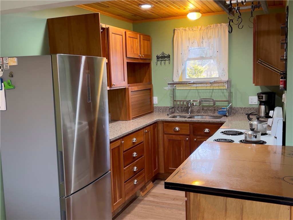 1802 Mooresfield Road South Kingstown, RI 02879 - Photo 10 of 34