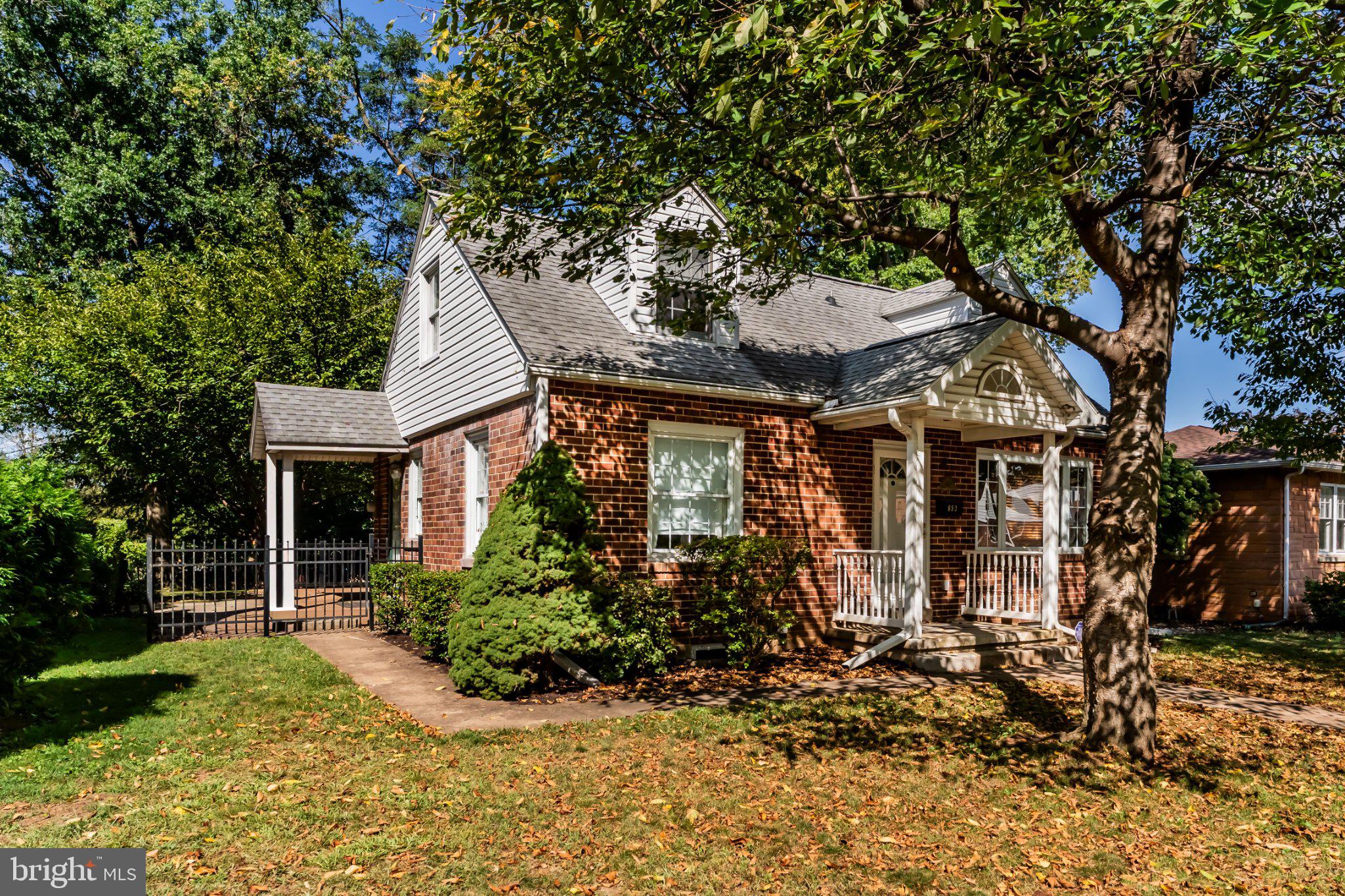 653 Briarcliff Road Middletown, PA 17057 - Photo 1 of 31 Gallery Image 1