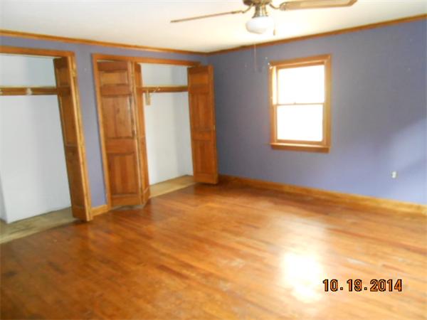 349 Erickson Road Ashby, MA 01431 - Photo 10 of 17 an empty room with window