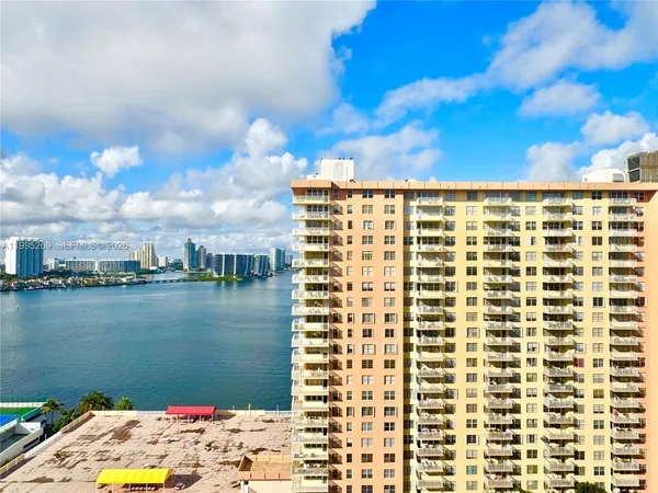 $2,550 | 250 174th Street, Unit 1912, Sunny Isles Beach, FL 33160