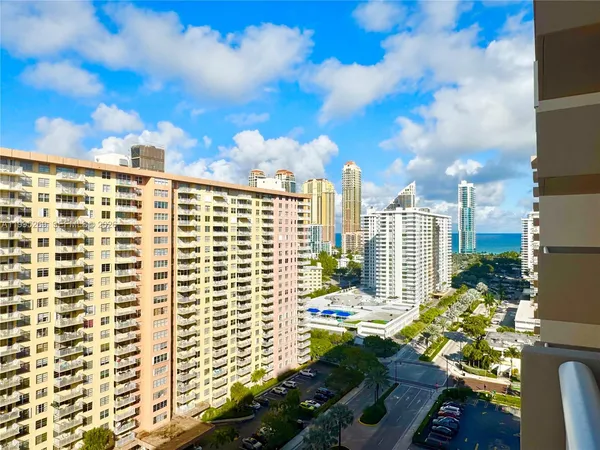 $2,550 | 250 174th Street, Unit 1912, Sunny Isles Beach, FL 33160