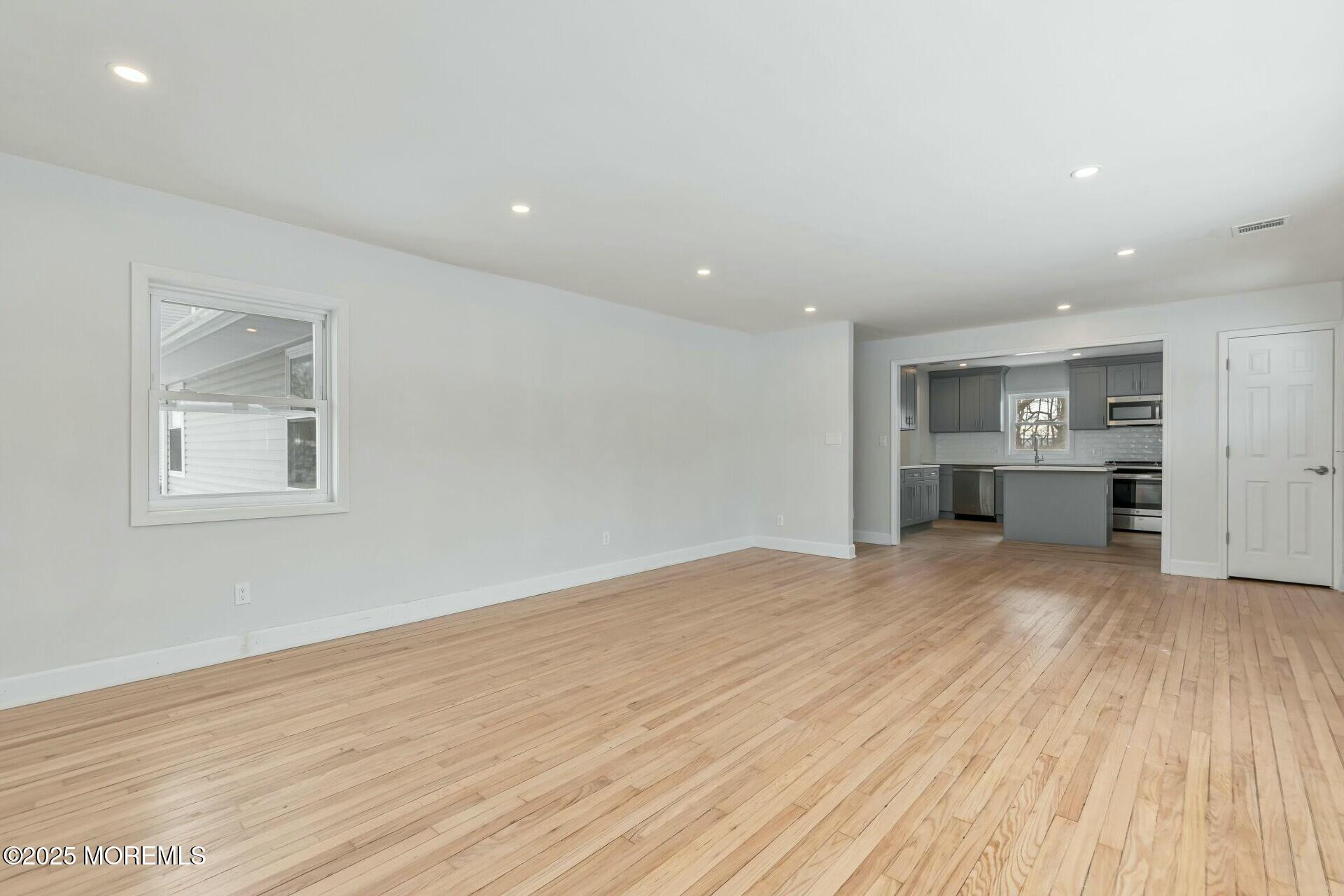 112 Taylor Road Neptune, NJ 07753 - Photo 4 of 32 LR