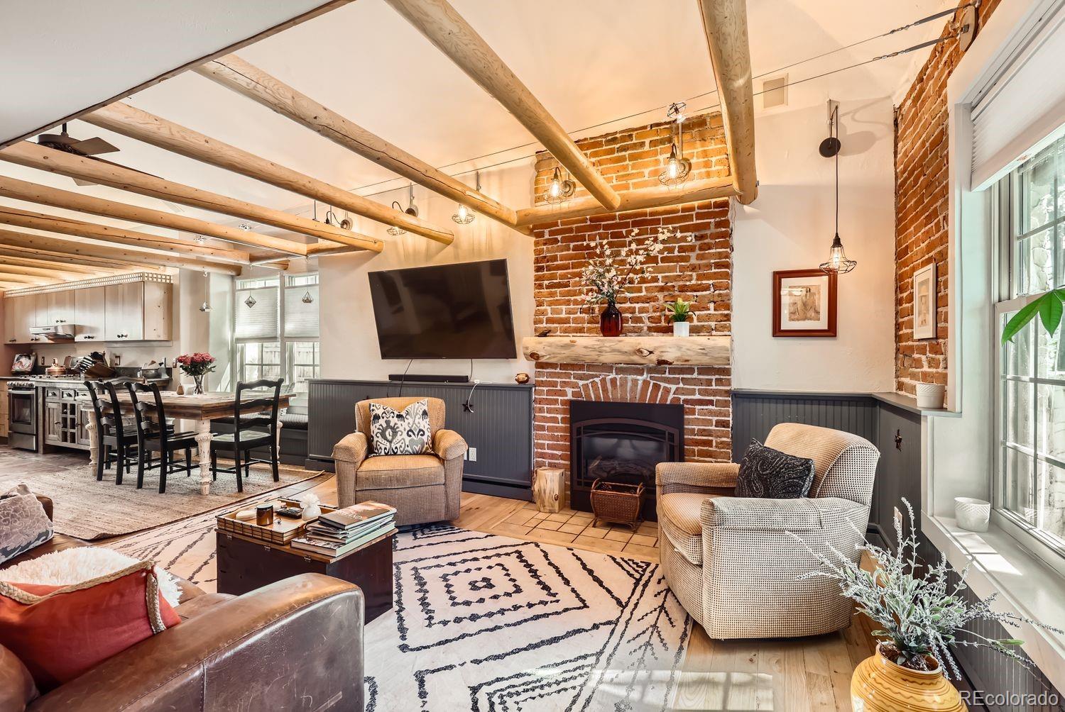 2314 Dexter Street Denver, CO 80207 - Photo 9 of 28