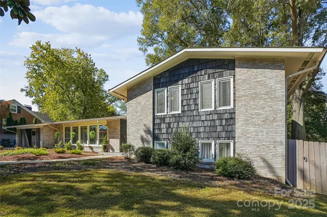 a front view of house with yard