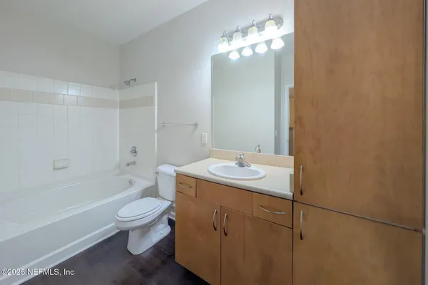 $1,298 | 8290 Gate Parkway West, Unit 816, Jacksonville, FL 32216