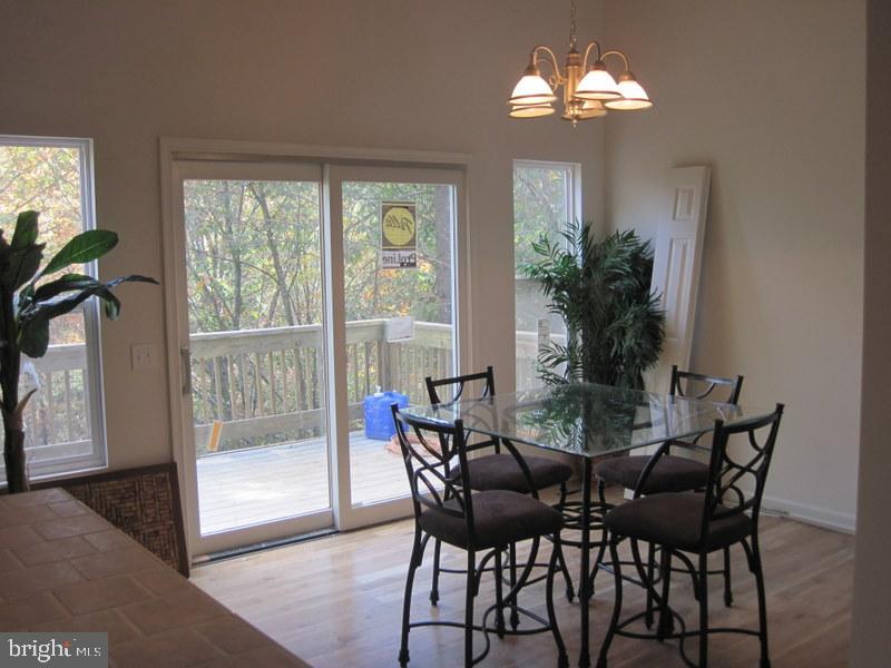 318 Anderson Road Basye, VA 22842 - Photo 14 of 50 Dining Area