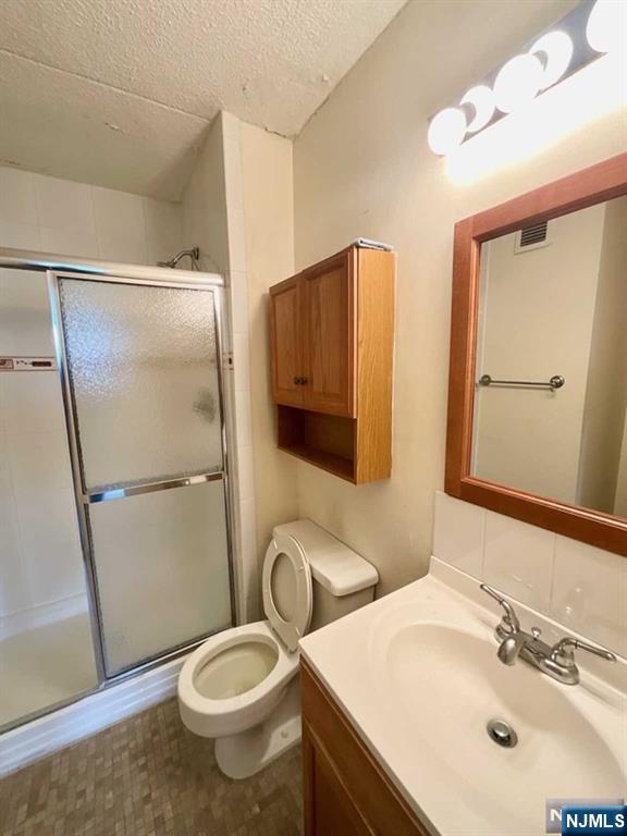 250 Gorge Road, Unit 7H Cliffside Park, NJ 07010 - Photo 13 of 23