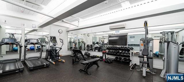 250 Gorge Road, Unit 7H Cliffside Park, NJ 07010 - Photo 14 of 23