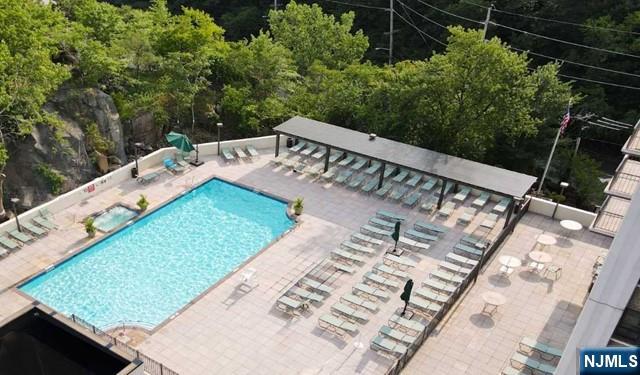 250 Gorge Road, Unit 7H Cliffside Park, NJ 07010 - Photo 18 of 23