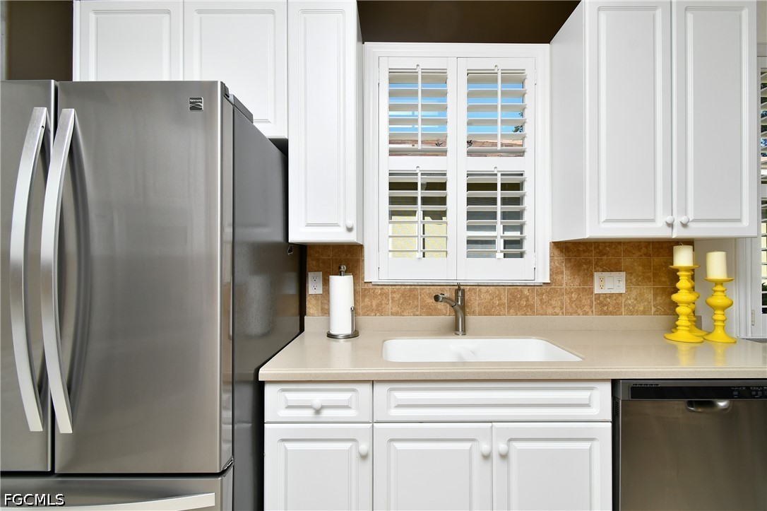 4692 Fairloop Run Lehigh Acres, FL 33973 - Photo 6 of 45 Gallery Image 6
