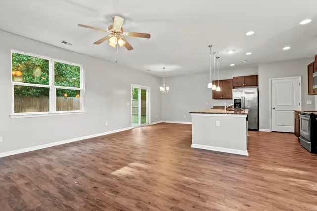 $2,295 | 145 Stoney Creek Way, Moncks Corner, SC 29461