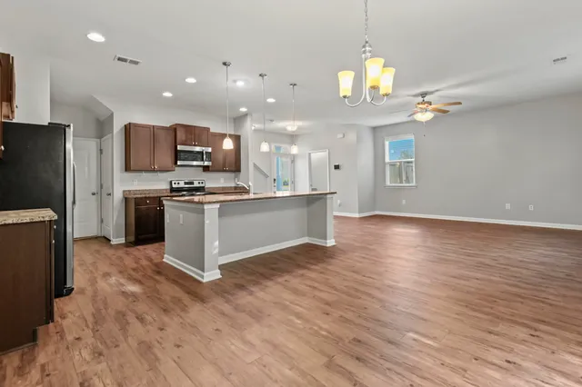 $2,295 | 145 Stoney Creek Way, Moncks Corner, SC 29461